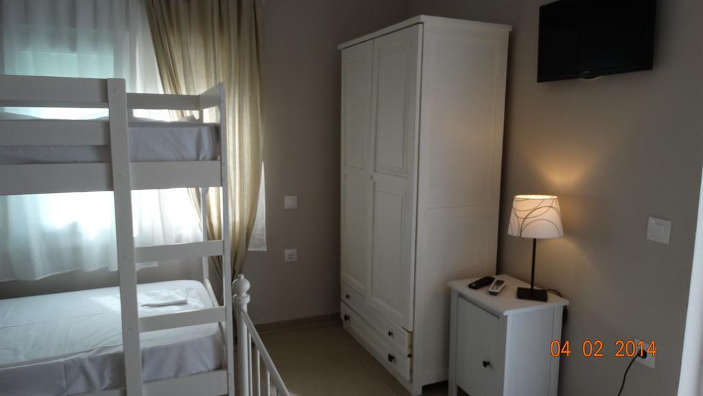 Smaragdi Studios Pefkari Habitación foto