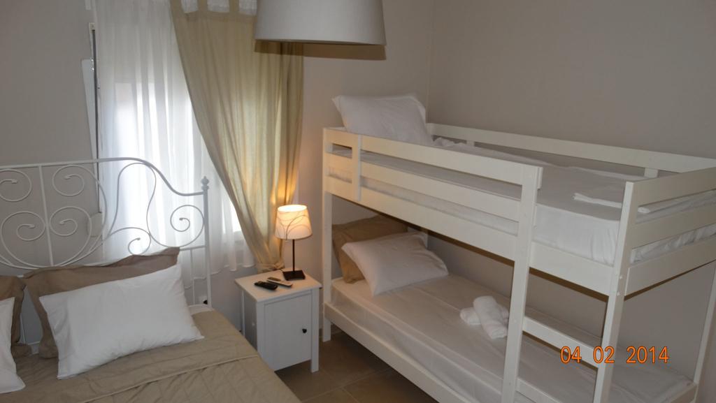 Smaragdi Studios Pefkari Habitación foto