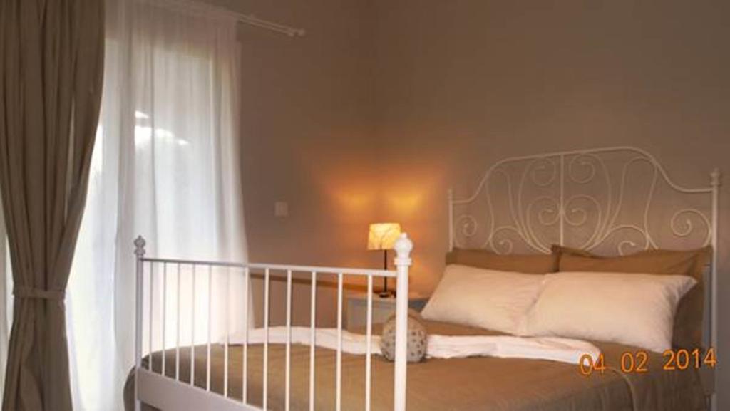 Smaragdi Studios Pefkari Habitación foto